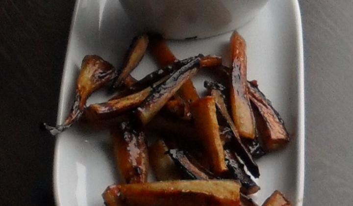 Jak připravit pečenou medovou petržel s hořčicovým dipem | recept Jak připravit pečenou medovou petržel s hořčicovým dipem | recept