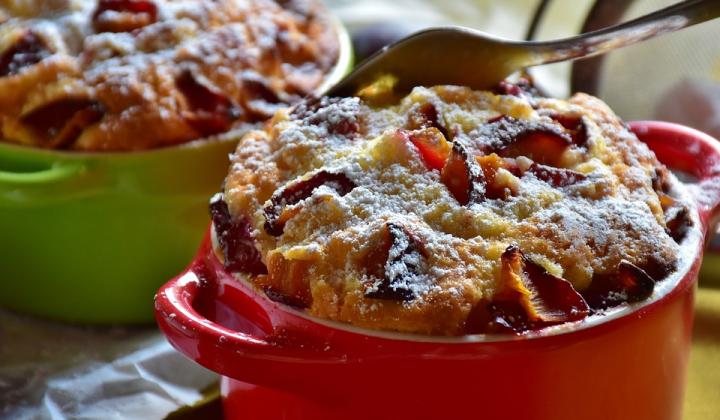 Jak upéct švestkový krambl | recept na ovocný moučník Jak upéct švestkový krambl | recept na ovocný moučník
