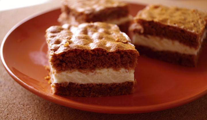 Jak na „Kinder mléčný řez“ bez lepku a cukru | recept Jak na „Kinder mléčný řez“ bez lepku a cukru | recept
