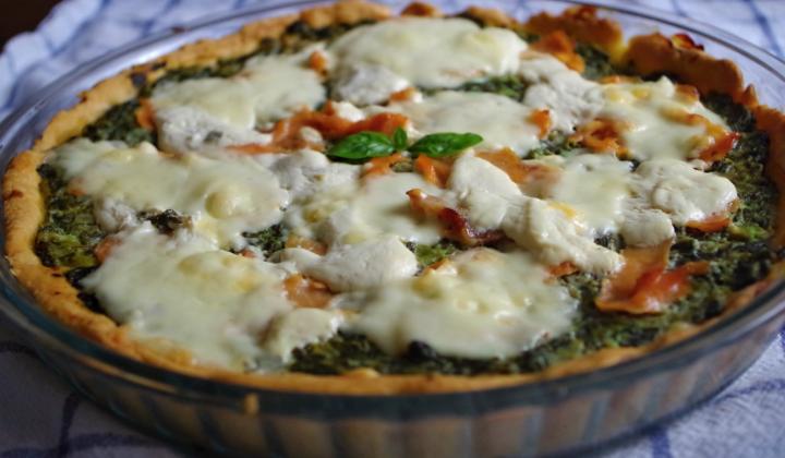 Jak upéct slaný koláč s lososem a špenátem | recept Jak upéct slaný koláč s lososem a špenátem | recept