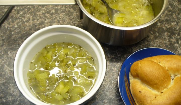 Jak uvařit polévku z řapíkatého celeru | recept
