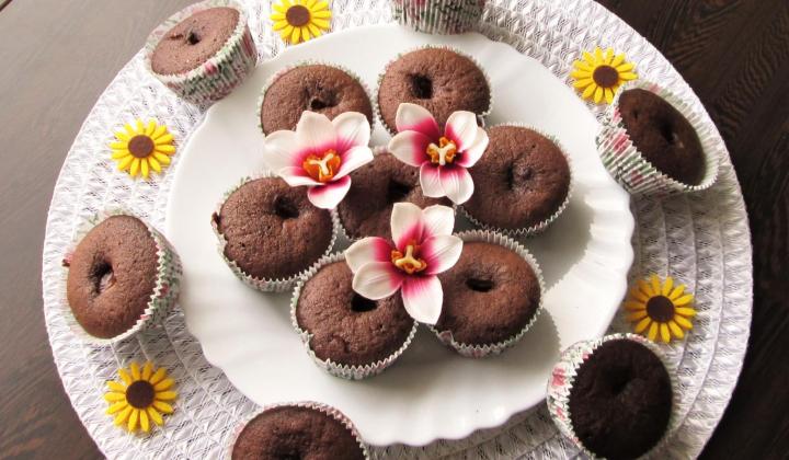 Čokoládové muffiny z pařížské šlehačky Jak upéct čokoládové muffiny z pařížské šlehačky | recept