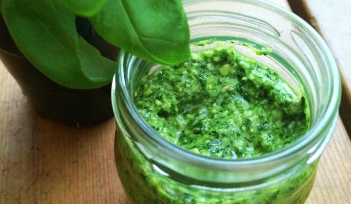 Jak udělat netradiční cuketové pesto | recept