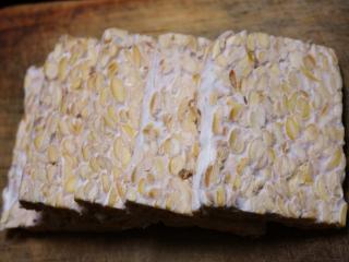 Jak vyrobit domácí tempeh | recept Jak vyrobit domácí tempeh | recept