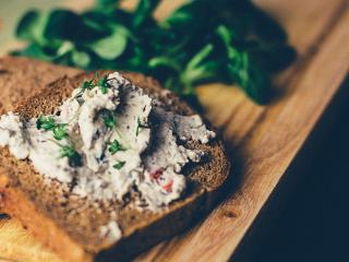Jak udělat brokolicovo-tuňákovou pomazánku | recept