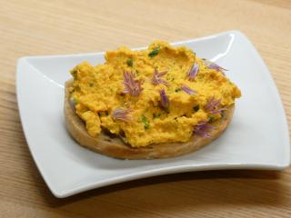 Jak udělat domácí celerovo-mrkvovou pomazánku | recept Jak udělat domácí celerovo-mrkvovou pomazánku | recept