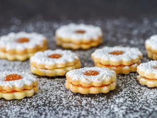 Jak upéct vánoční kytičky s marmeládou | recept Jak upéct vánoční kytičky s marmeládou | recept