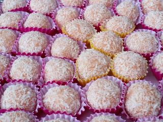 Jak udělat Rafaelo | recept na kokosové kuličky Jak udělat Rafaelo | recept na kokosové kuličky