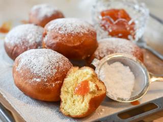 Jak udělat masopustní koblihy podle východočeské tradice | recept Jak udělat masopustní koblihy podle východočeské tradice | recept