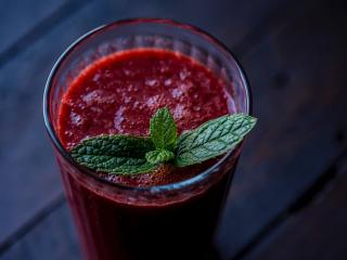 Jak udělat detoxikační smoothie s červenou řepou a citrusy | recept Jak udělat detoxikační smoothie s červenou řepou a citrusy | recept