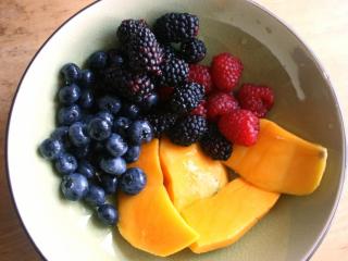 Jak připravit ostružinový likér | recept Jak připravit ostružinový likér | recept