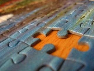 Jak pověsit velké puzzle na zeď Jak pověsit velké puzzle na zeď