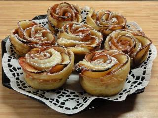 Jak upéct růže z listového těsta | recept Jak upéct růže z listového těsta | recept