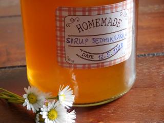 Jak vyrobit sedmikráskový sirup | recept Jak vyrobit sedmikráskový sirup | recept