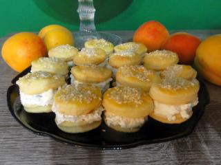 Jak upéct slané pečivo se smetanou plněné sýrem | recept Jak upéct slané pečivo se smetanou plněné sýrem | recept