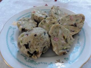 Jak uvařit bramborovo-houbové knedlíky | recept Jak uvařit bramborovo-houbové knedlíky | recept