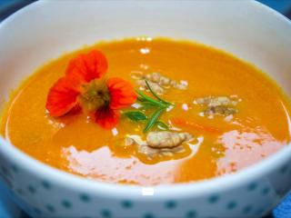 Jak uvařit pikantní mrkvovou polévku | recept Jak uvařit pikantní mrkvovou polévku | recept