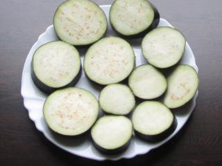 Jak připravit pikantní čínskou pánev z lilků a žampionů | recept Jak připravit pikantní čínskou pánev z lilků a žampionů | recept