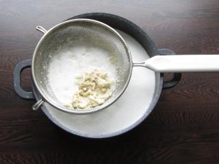 Jak uvařit cuketovou polévku s modrým sýrem | recept Jak uvařit cuketovou polévku s modrým sýrem | recept