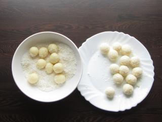 Jak připravit nepečené kokosové kuličky se zázvorem | recept
