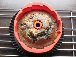 Jak upéct žíhanou bábovku s kokosem a mákem | recept na oblíbený moučník Jak upéct žíhanou bábovku s kokosem a mákem | recept na oblíbený moučník