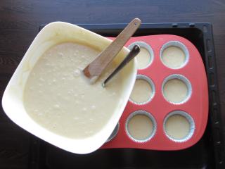 Jak na muffiny s karamelově máslovými banány | recept na jemný zákusek