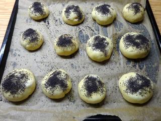Jak upéct kynuté bulky s ovocem | recept Jak upéct kynuté bulky s ovocem | recept
