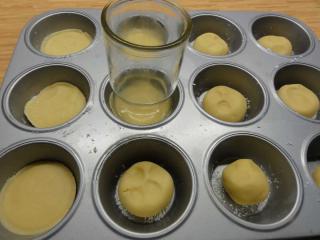 Jak upéct ovocný zákusek s máslovou drobenkou | recept Jak upéct ovocný zákusek s máslovou drobenkou | recept