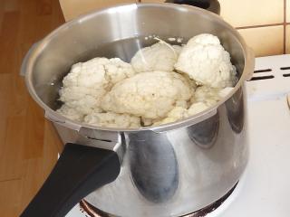 Jak udělat květákové placičky | recept na bezmasé jídlo Jak udělat květákové placičky | recept na bezmasé jídlo