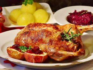 Jak upéct kachnu – kachna pečená na kmínu | recept Jak upéct kachnu – kachna pečená na kmínu | recept