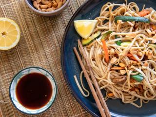 Jak na kuřecí citronovou směs s nudlemi soba | recept Jak na kuřecí citronovou směs s nudlemi soba | recept