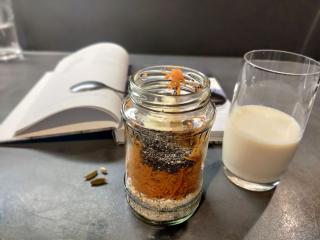 Jak udělat mrkvové overning oats | recept bez vaření Jak udělat mrkvové overning oats | recept bez vaření