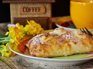 Jak udělat plněné tvarohovo-jablečné taštičky | recept Jak udělat plněné tvarohovo-jablečné taštičky | recept