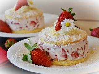 Jak udělat jahodové minidortíky | recept Jak udělat jahodové minidortíky | recept