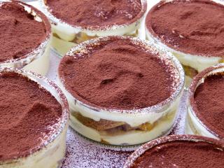 Jak udělat tiramisu s mandlovým likérem | recept Jak udělat tiramisu s mandlovým likérem | recept