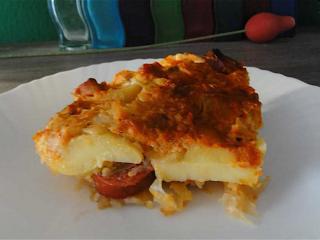 Jak zapéct hlávkové zelí s klobásou | recept Jak zapéct hlávkové zelí s klobásou | recept